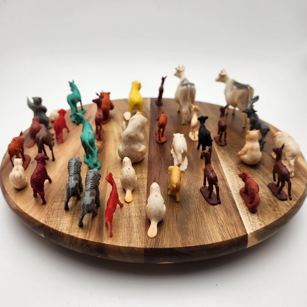 Vintage Plastic Animal Figurine Lot Cows Horses Deer Bears Buffalo 35pc Toy Set‎ - Picture 9 of 9